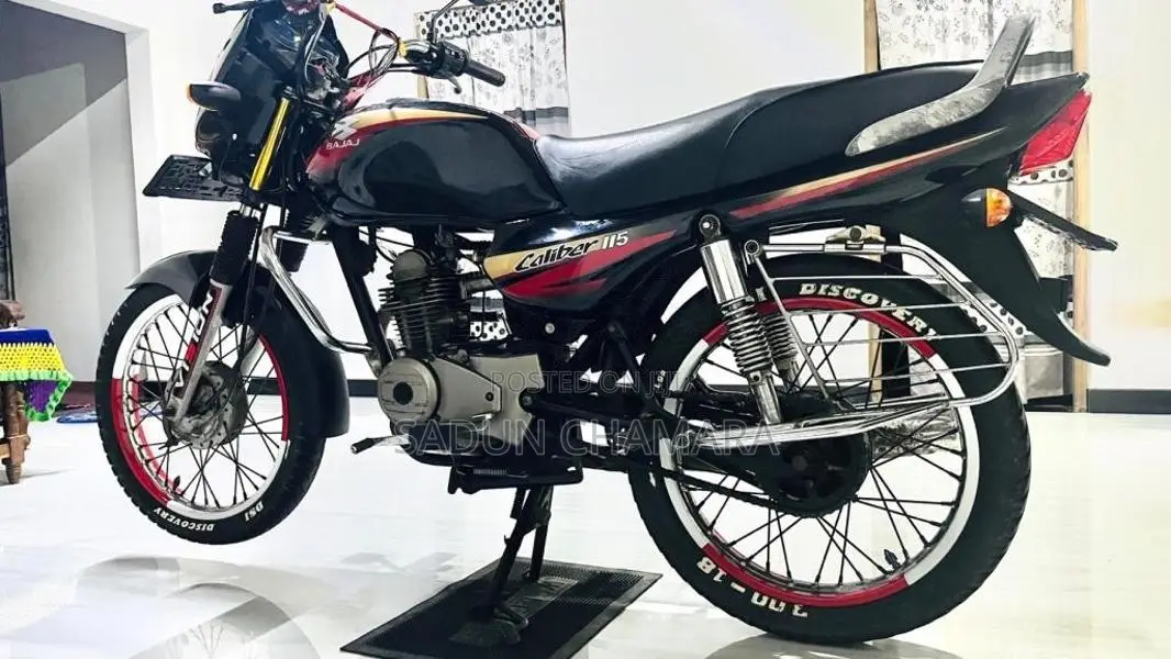 Bajaj Caliber 2004 Motorbike (Used)