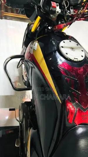 Bajaj Caliber 2004 Motorbike (Used)