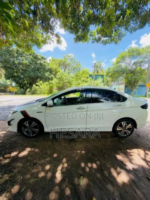 Honda Grace 2014 Car (Used)