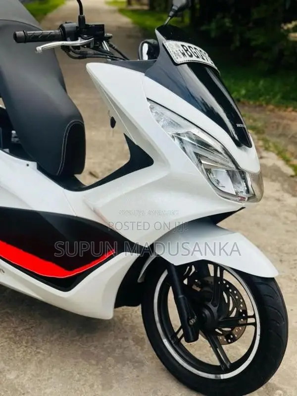 Honda Pcx 2017 Motorbike (Used)
