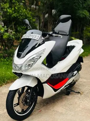 Honda Pcx 2017 Motorbike (Used)
