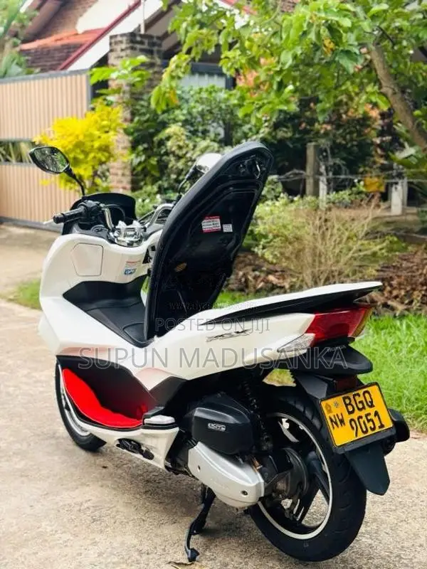 Honda Pcx 2017 Motorbike (Used)