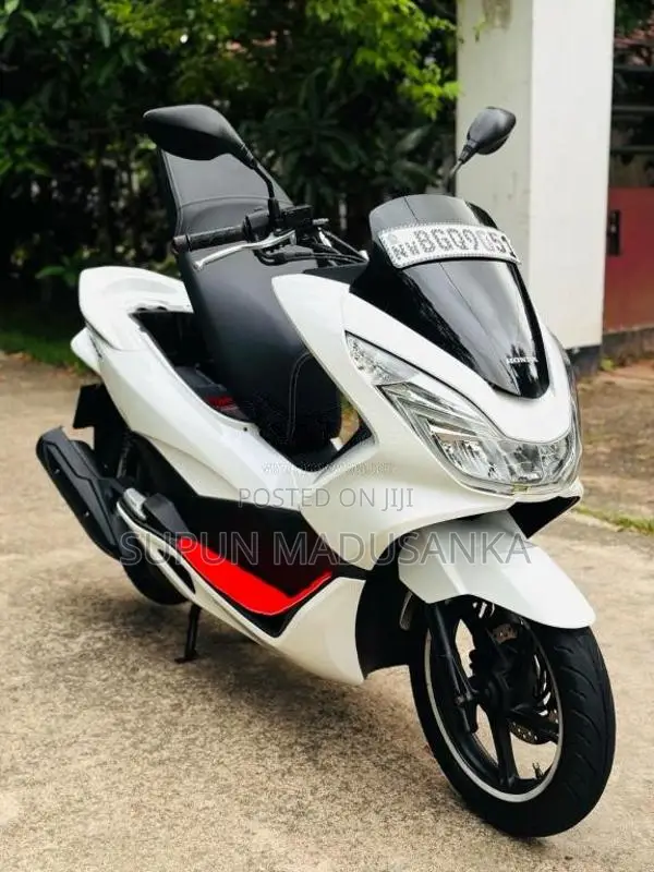Honda Pcx 2017 Motorbike (Used)