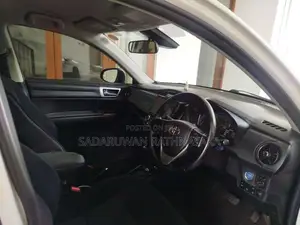 Toyota Axio G Grade 2015 Car (Used)