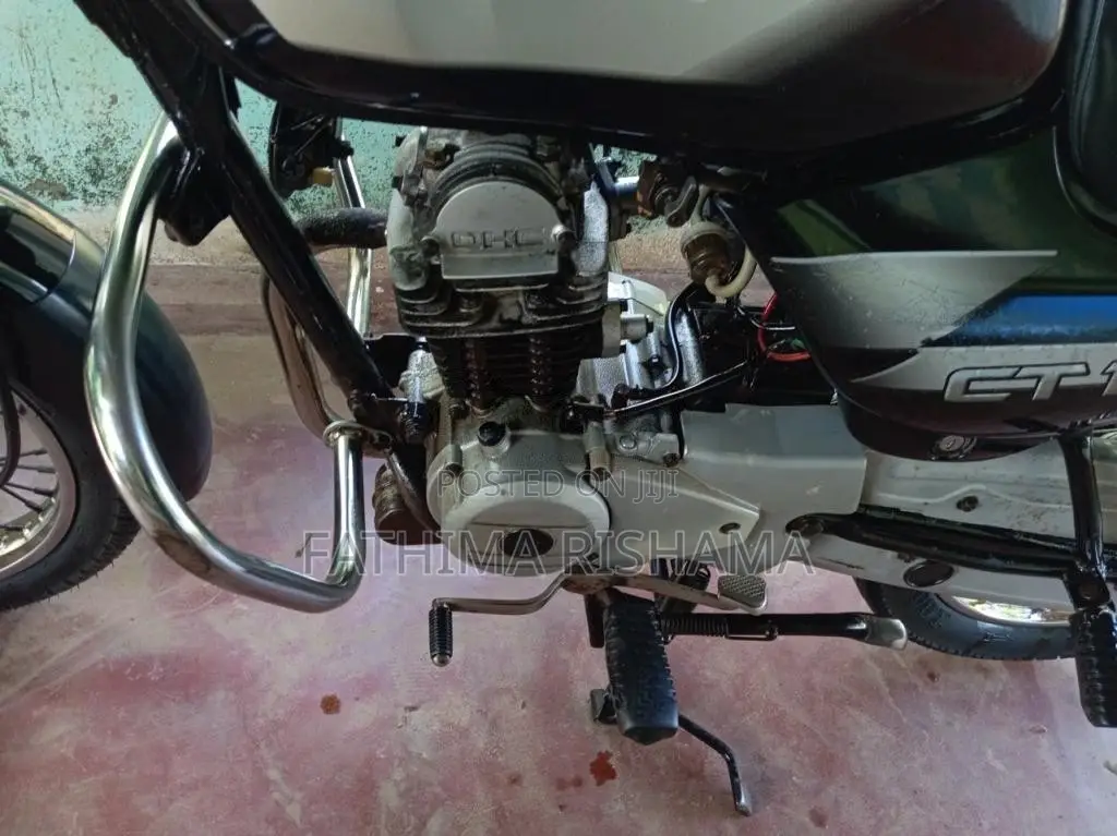 Bajaj CT-100 2014 Motorbike (Used)