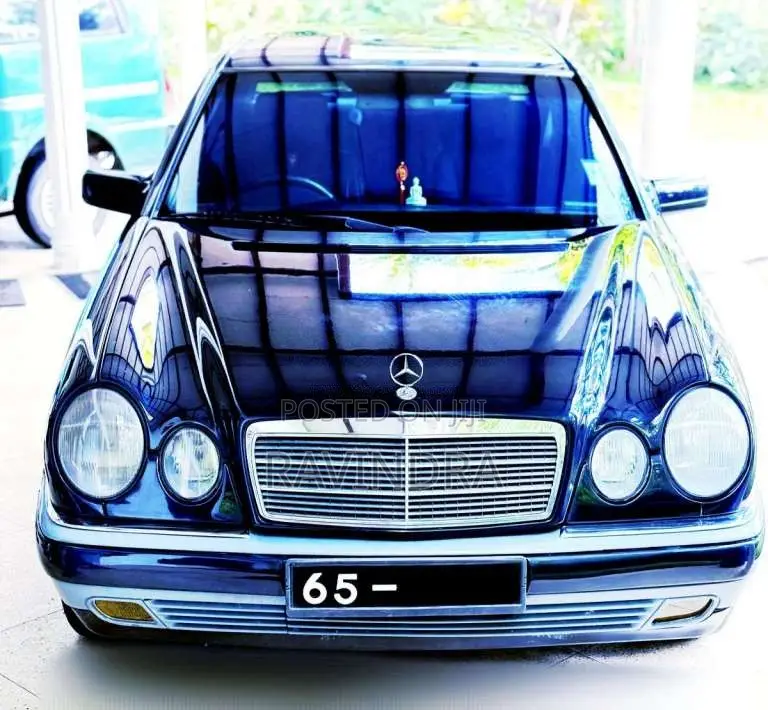 Mercedes-Benz E 220 W210 1997 Car (Used)