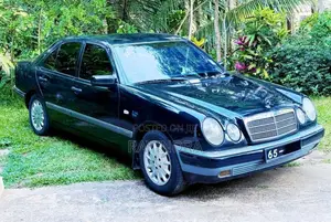 Mercedes-Benz E 220 W210 1997 Car (Used)