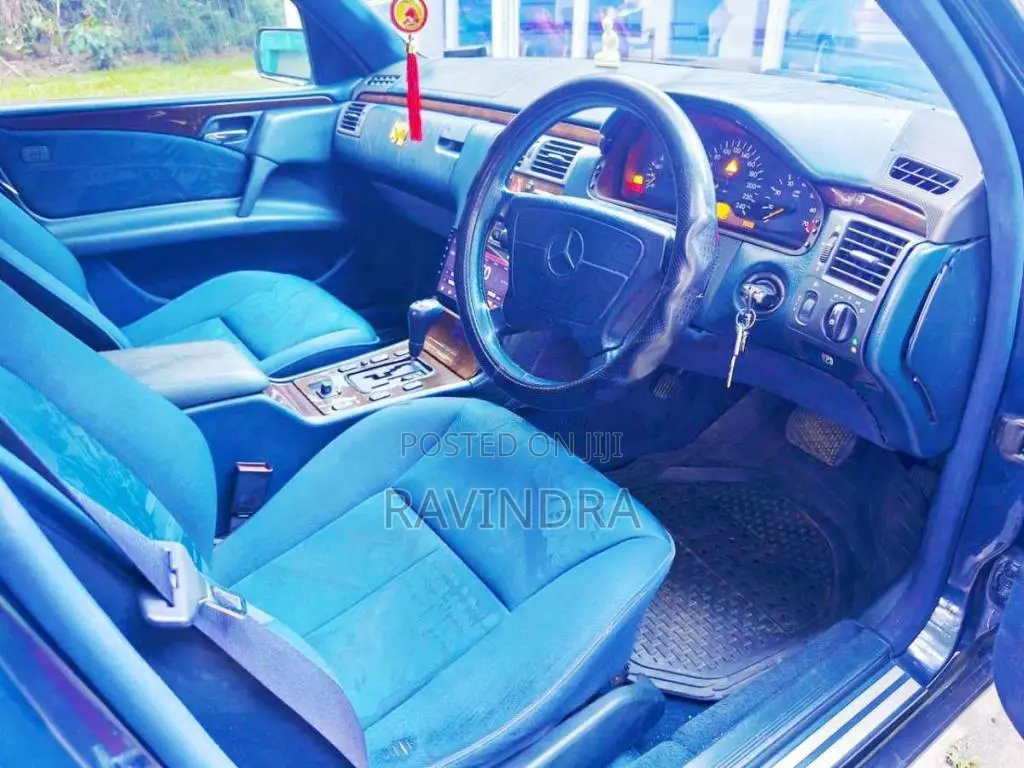 Mercedes-Benz E 220 W210 1997 Car (Used)