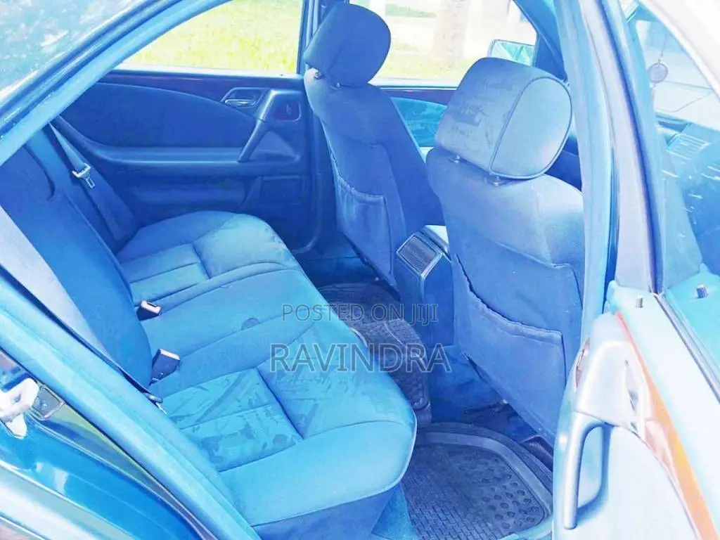 Mercedes-Benz E 220 W210 1997 Car (Used)