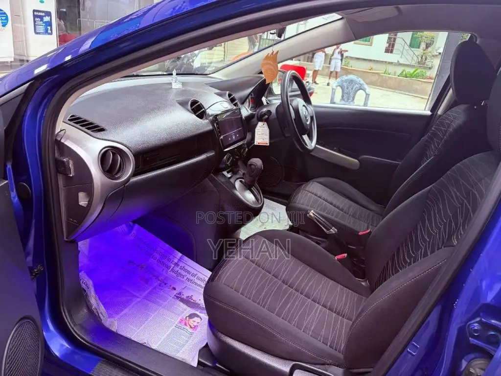 Mazda Demio 2011 Car (Used)