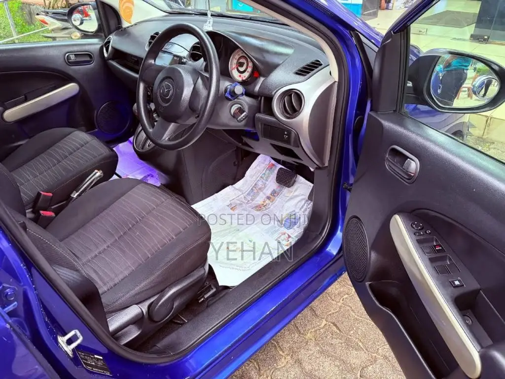Mazda Demio 2011 Car (Used)
