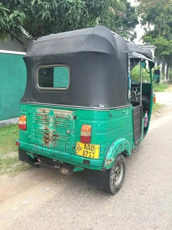 Bajaj 4 Stroke 2012 Three Wheel (Used)