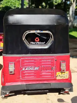 Bajaj 4 Stroke 2011 Three Wheel (Used)