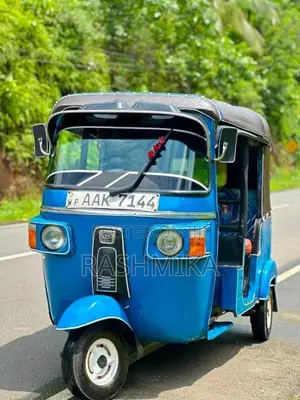Bajaj 4 Stroke 2013 Three Wheel (Used)