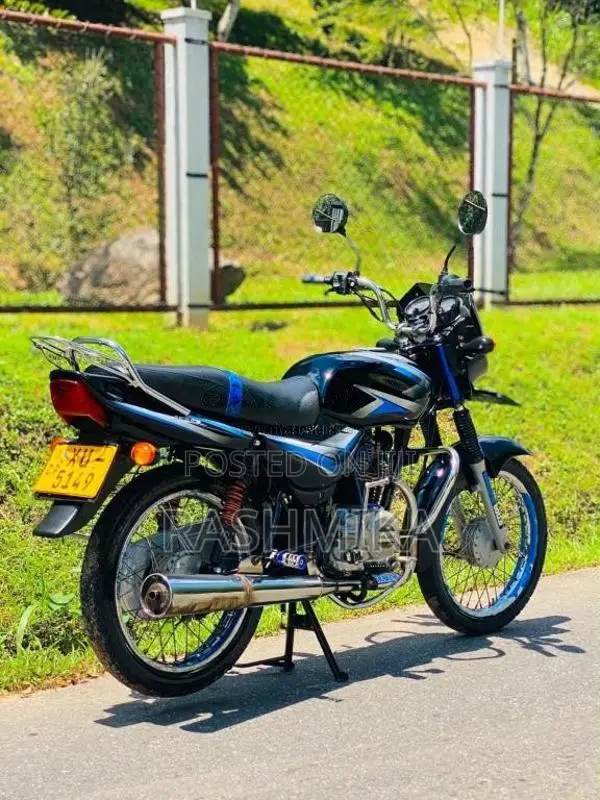Bajaj CT-100 2012 Motorbike (Used)