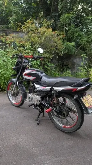 Bajaj CT-100 2005 Motorbike (Used)