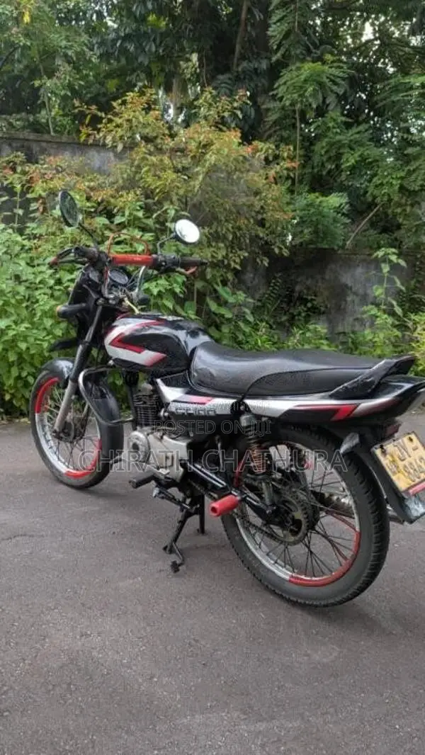 Bajaj CT-100 2005 Motorbike (Used)