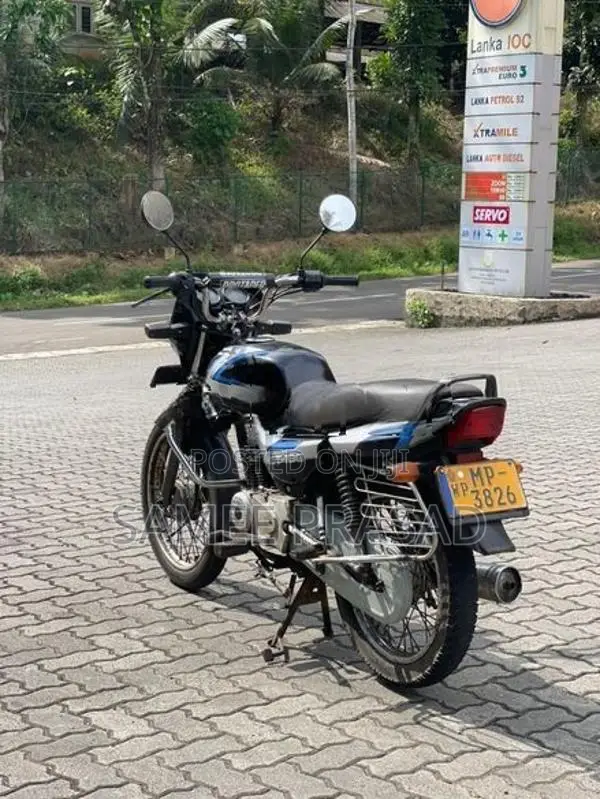 Bajaj CT100 2006