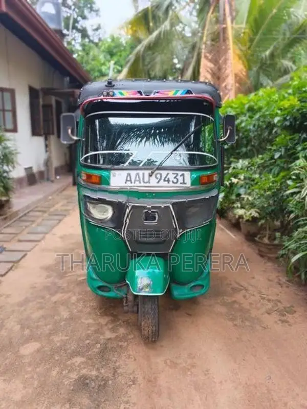 Bajaj RE 2014