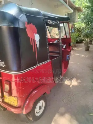 Bajaj RE 2006