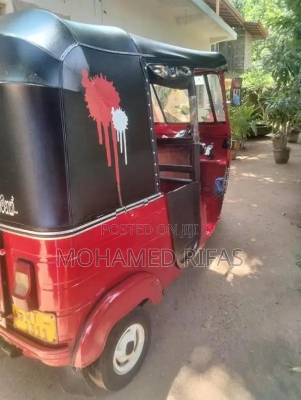 Bajaj RE 2006