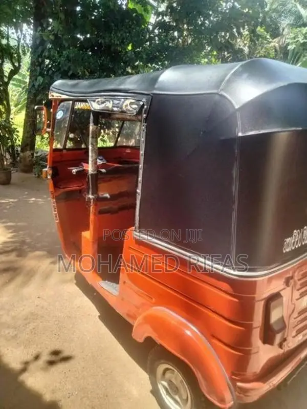 Bajaj RE 2006