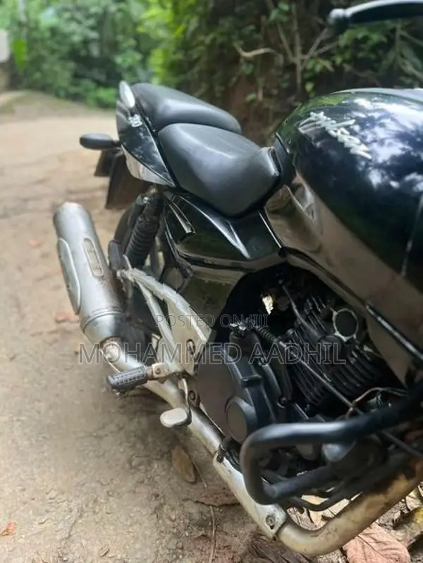Bajaj Pulsar 200 2009