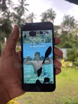 Apple iPhone 7 (Used)