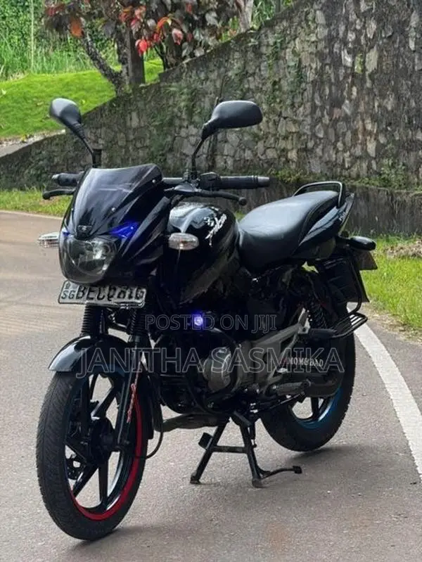 Bajaj Pulsar 150 2016