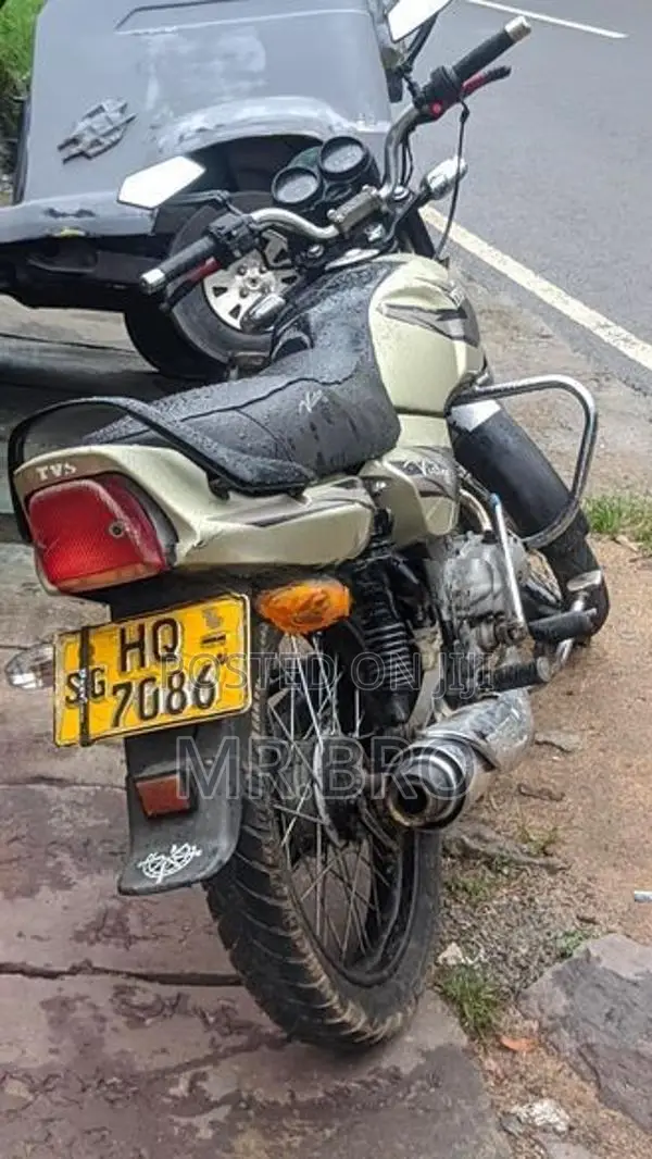 TVS Victor 2003