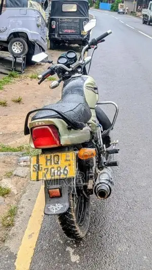 TVS Victor 2003