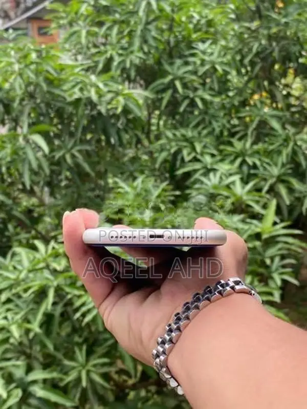 Apple iPhone 11 (Used)