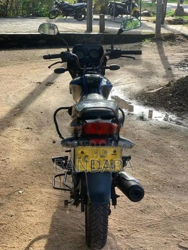 Bajaj Discover 2010