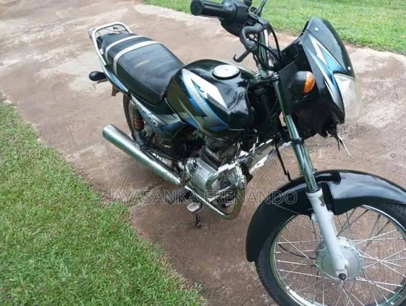 Bajaj CT100 2006