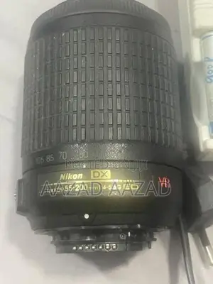 Nikon 55-200mm Lens With Flash Light Battery Charger
