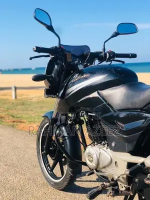 Bajaj Pulsar 150 2015