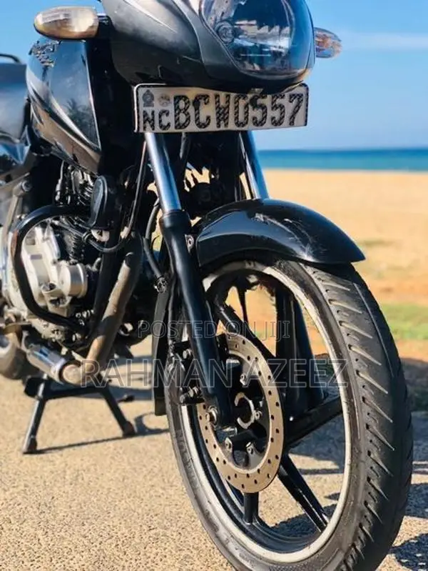 Bajaj Pulsar 150 2015