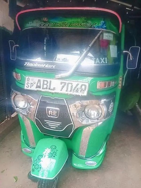 Bajaj RE 2016