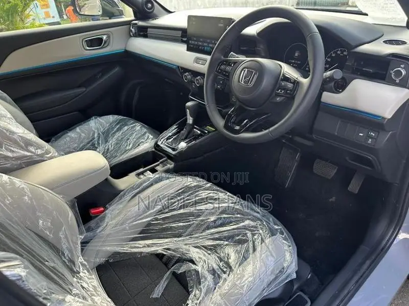 Honda Vezel Z PLAY MOONROOF 2026
