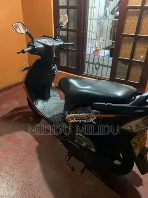 TVS Streak BAk 2012