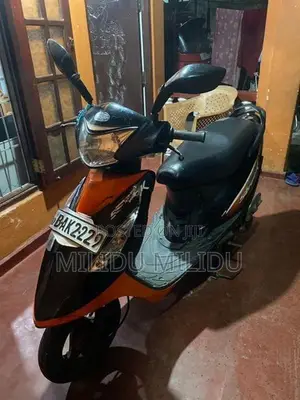 TVS Streak BAk 2012
