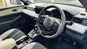 Honda Vezel Z PLAY B/NEW 2026