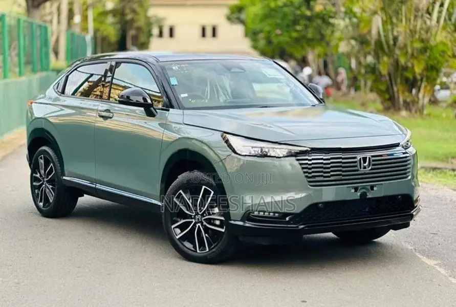 Honda Vezel Z PLAY B/NEW 2026