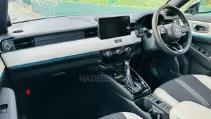Honda Vezel Z PLAY B/NEW 2026