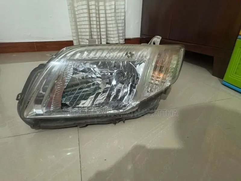Axio 141 Headlights