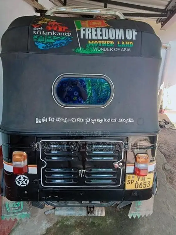 Bajaj RE 2010