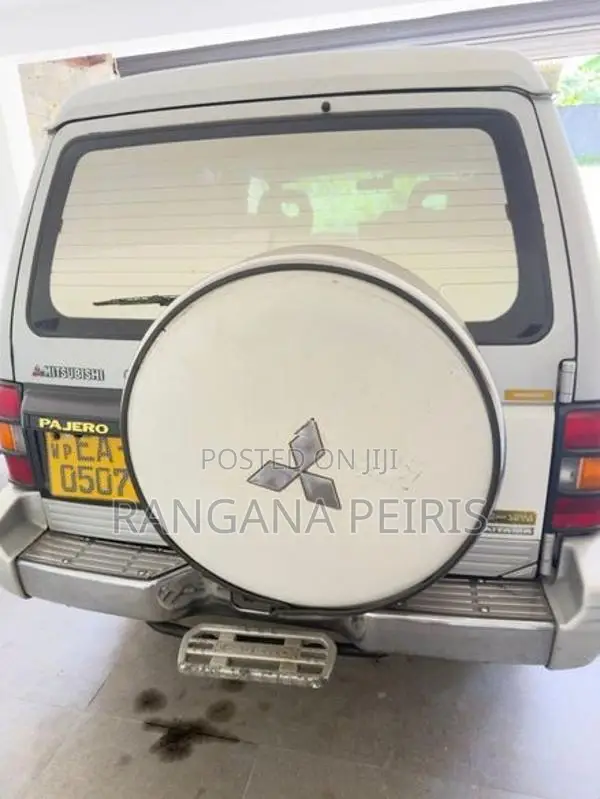 Mitsubishi Pajero 1986