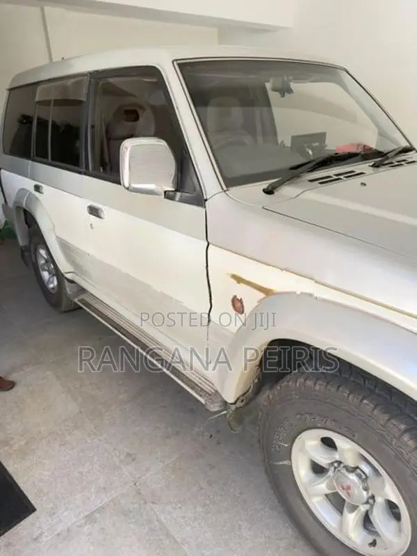 Mitsubishi Pajero 1986