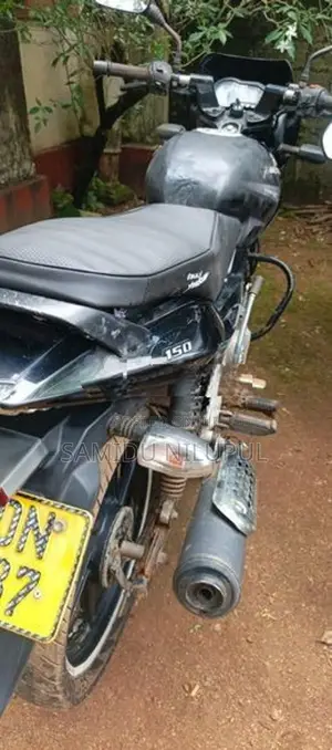 Bajaj Pulsar 150 2016