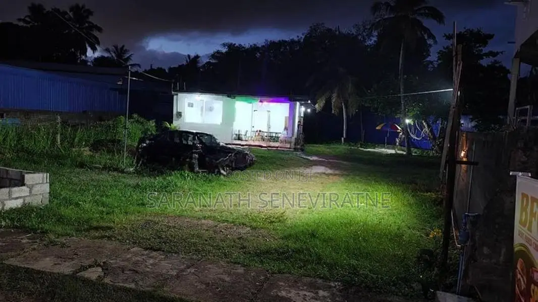 COMMERCIAL PROPERTY FOR SALE – 📍 Raddoluwa / Kotugoda Main Road
